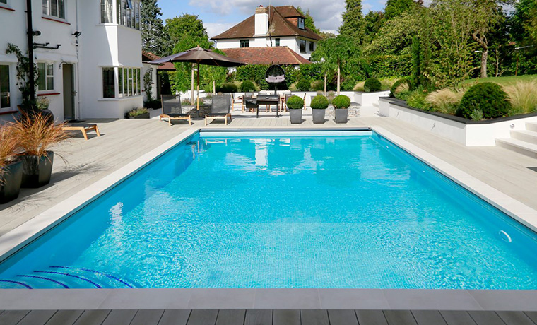 Sábanpara piscinas al aire libre: imprescindible para las piscinas al aire libre